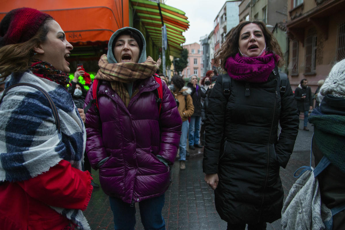 8 Մարտեան աւանդութիւններ